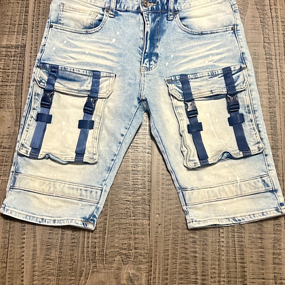 Men's  Decibel Light Blue Cargo Shorts with Front Pockets